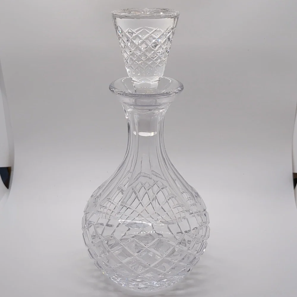 Vintage‎ Diamond Cut Crystal Liquor Decanter